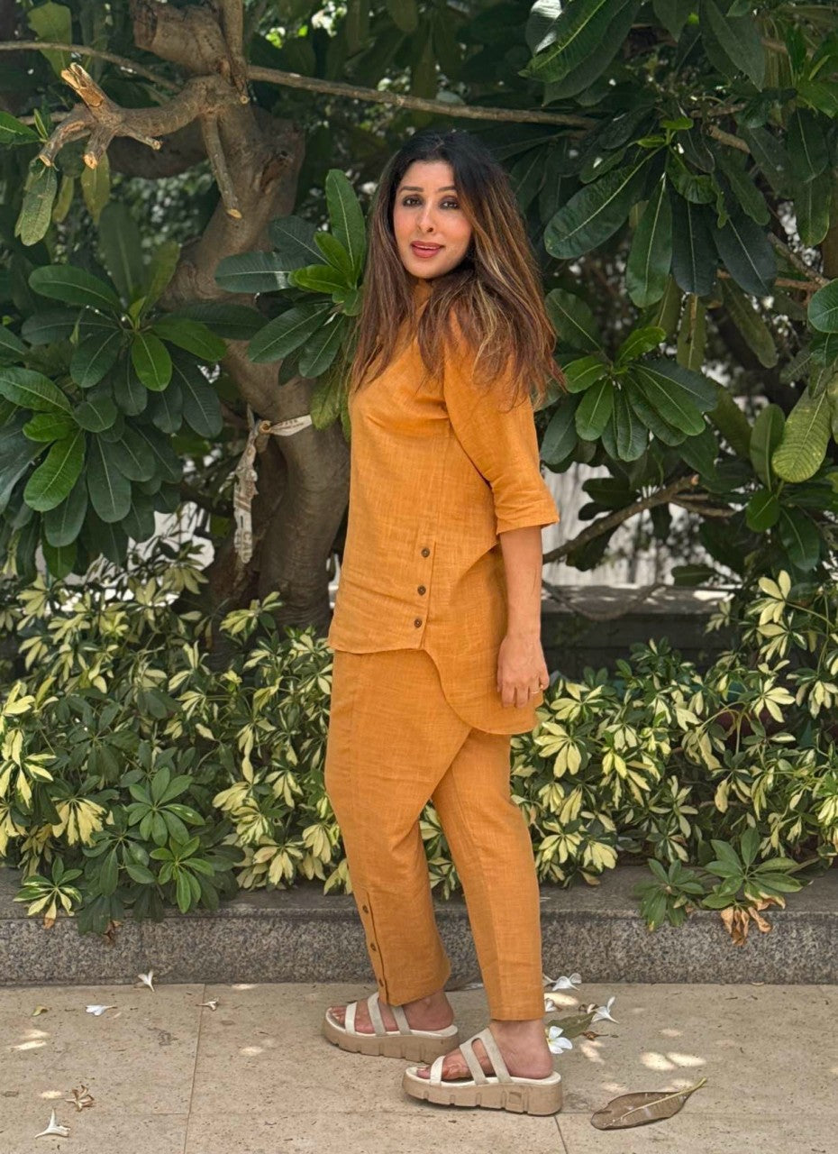 Beige Premium Cotton Set with Wooden Details