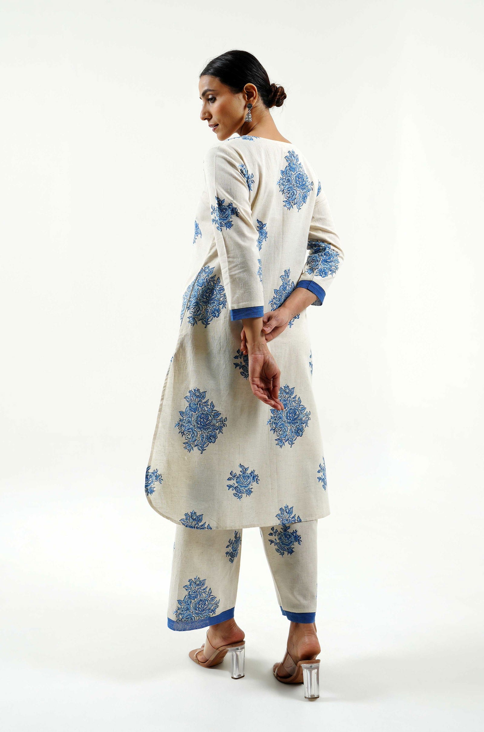 Blue Roses Cotton Linen Set - Cyan India