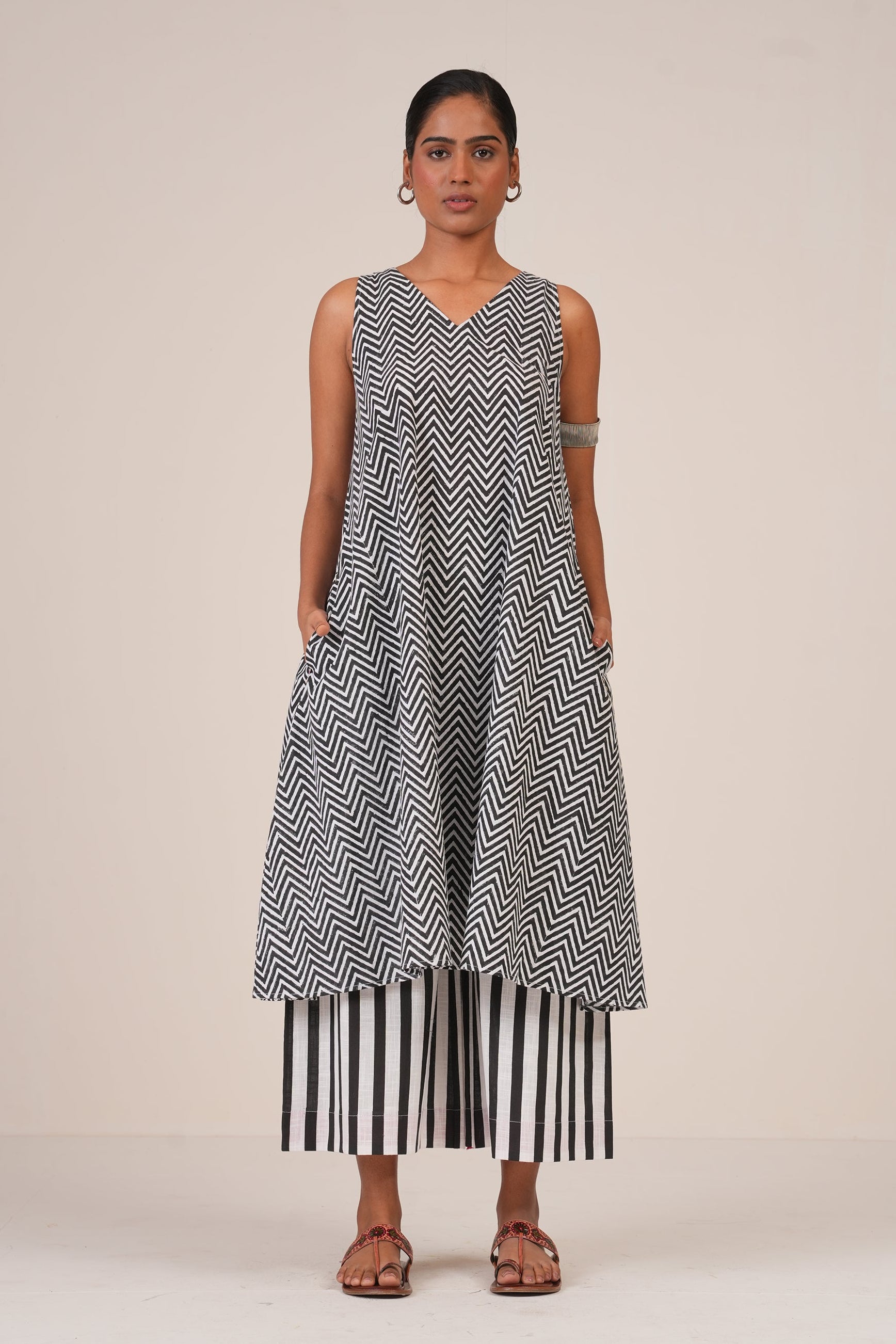 Hand Block Printed Syah Geo Set