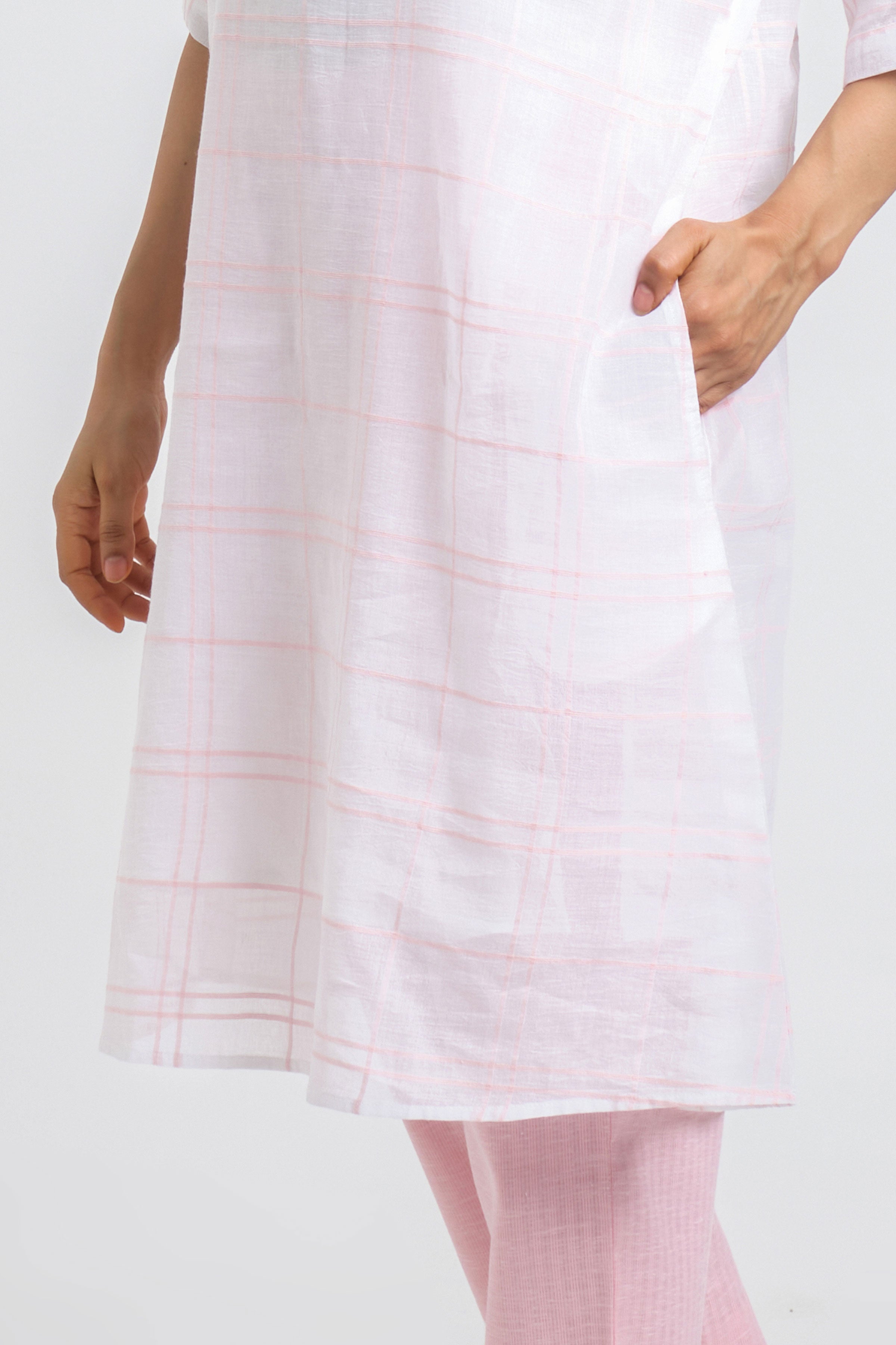 Pink & White Handloom Checks Kurta With Slip
