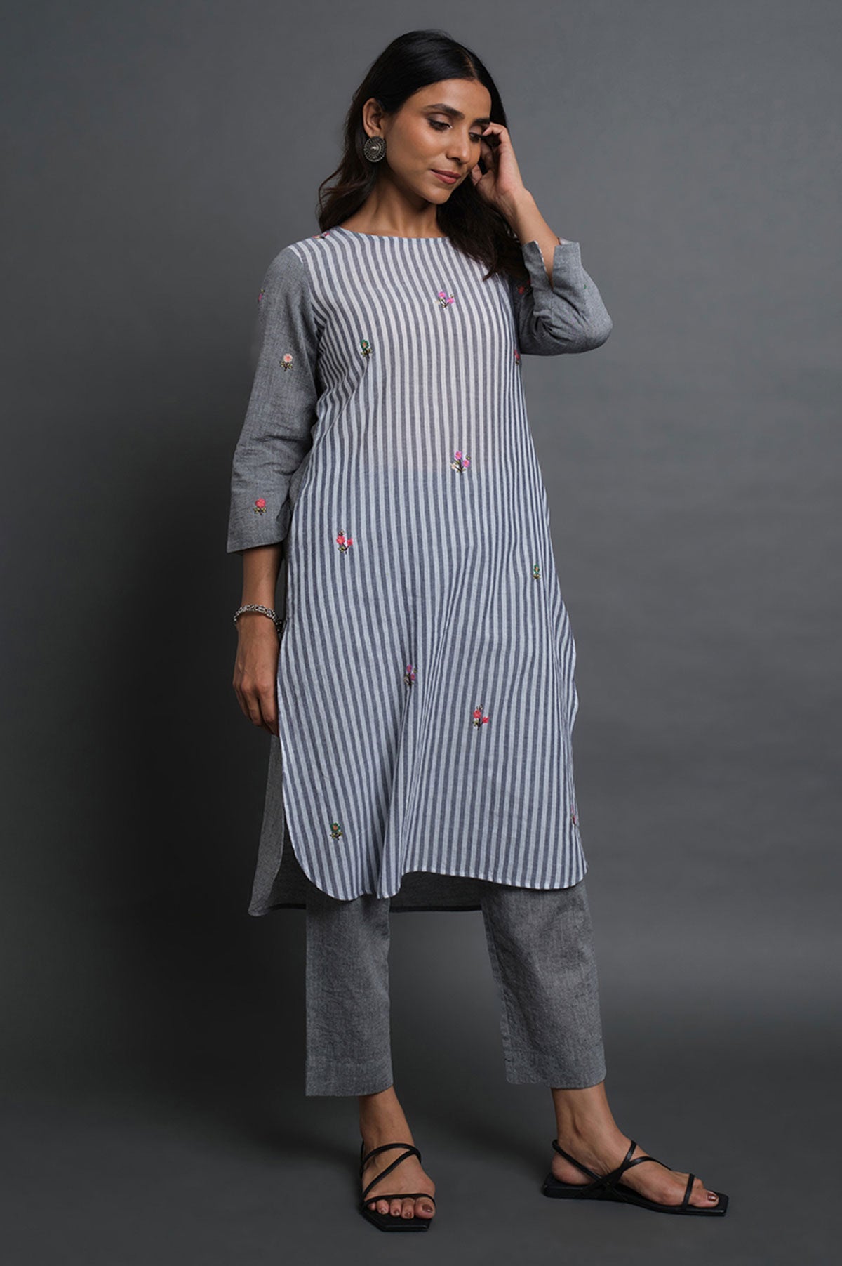 Embroidered Stripes Kurta - Cyan India
