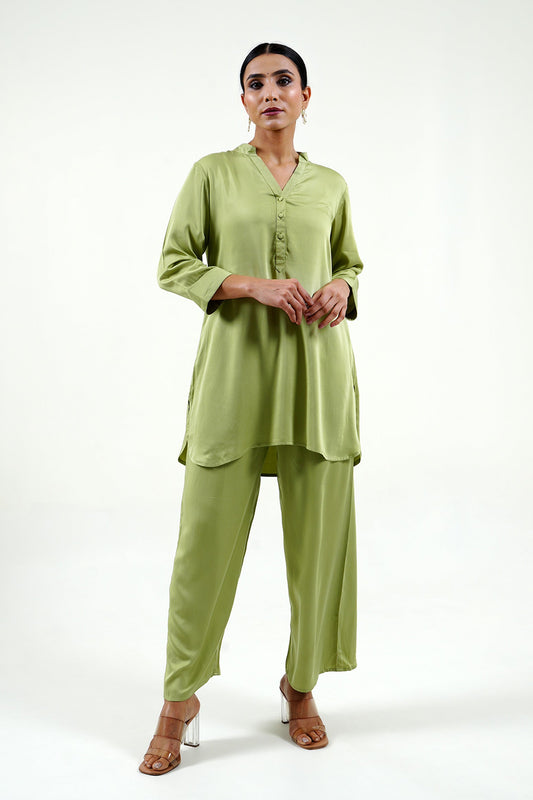Green Modal Satin Short Kurta - Cyan India