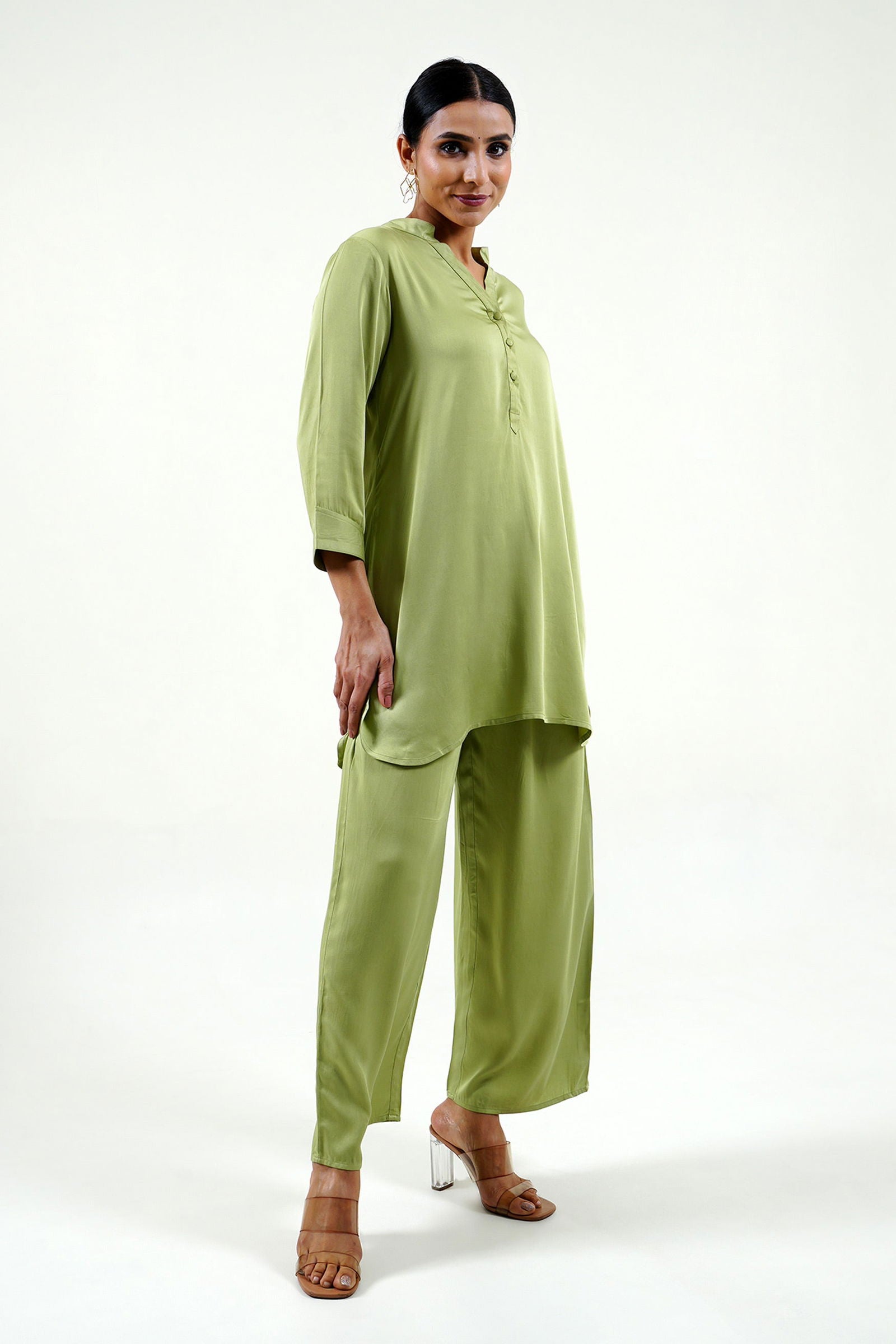 Green Modal Satin Short Kurta - Cyan India