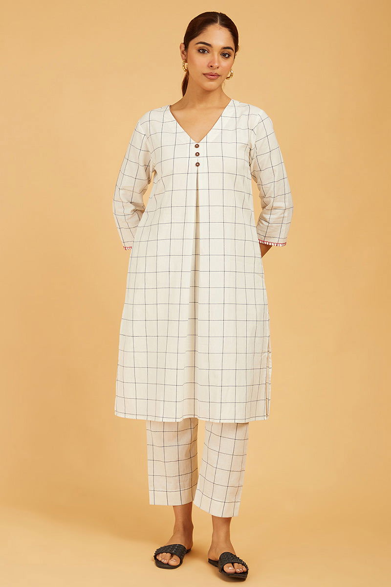 Hand Embroidered Checkered Kurta - Cyan India