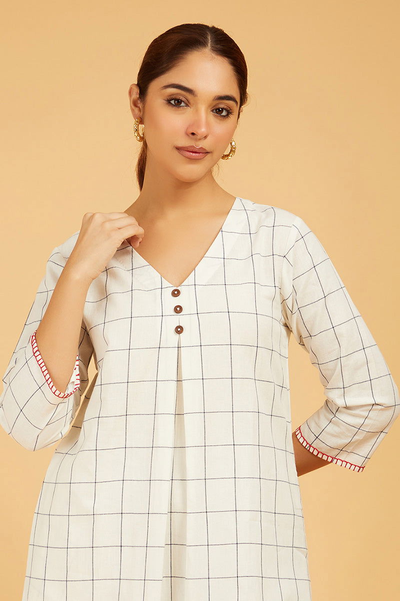 Hand Embroidered Checkered Kurta - Cyan India
