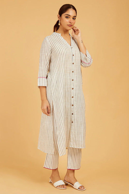 Hand Embroidered Handloom Kurta - Cyan India