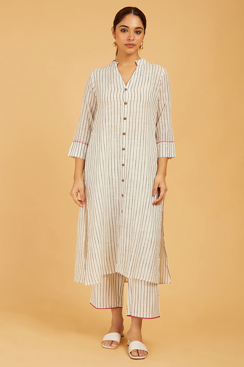 Hand Embroidered Handloom Kurta - Cyan India