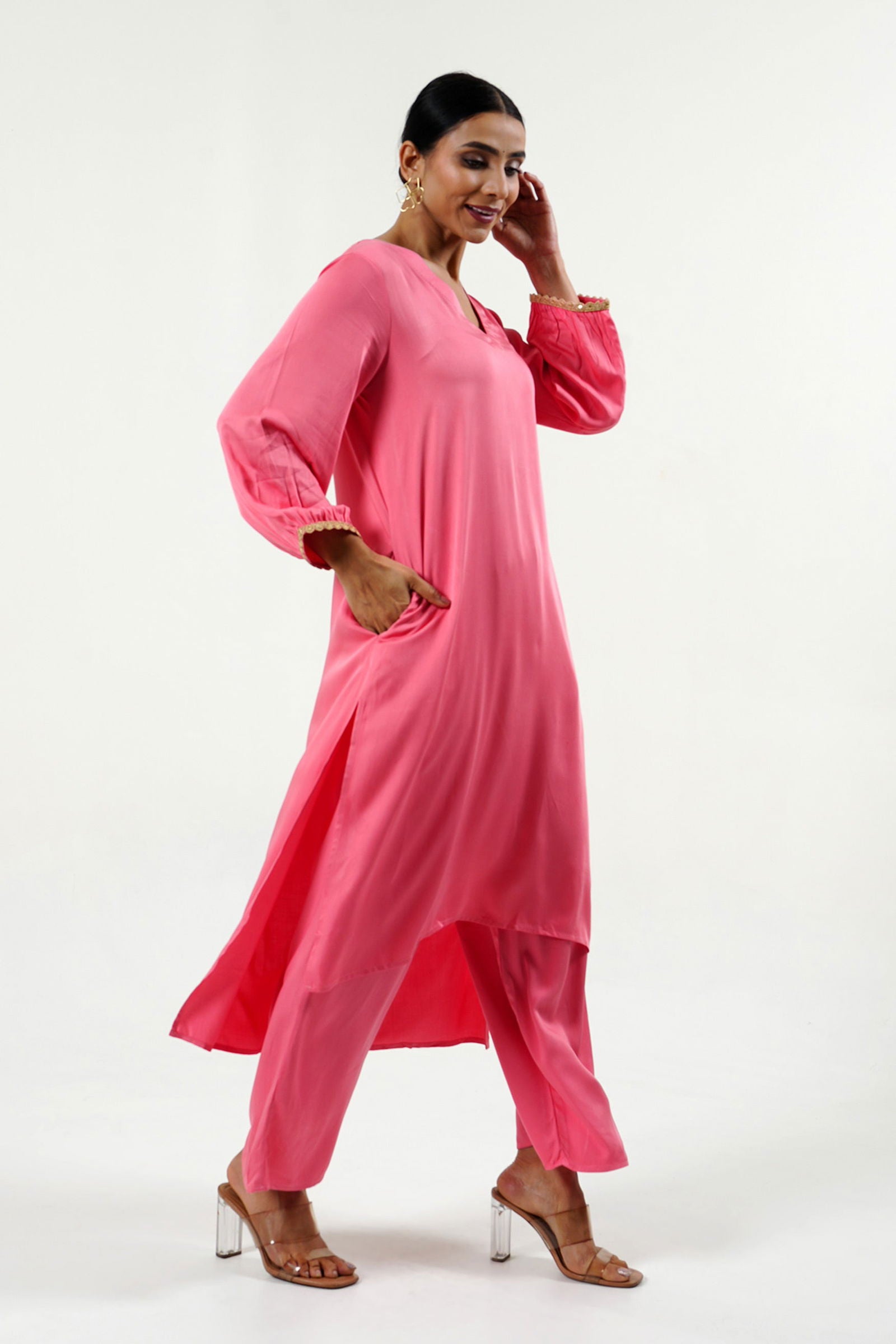 Pink Modal Satin V-Neck Kurta Set - Cyan India