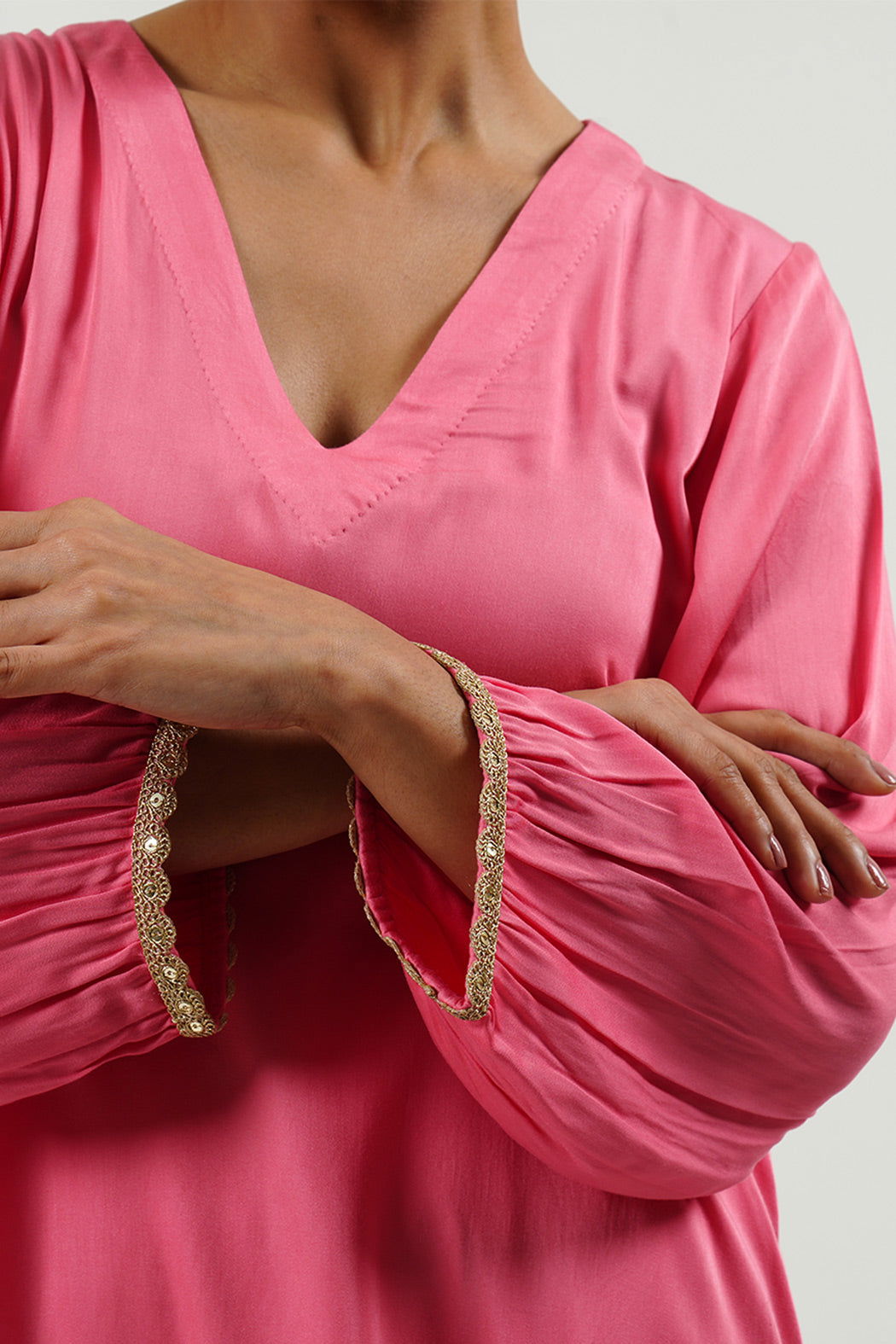 Pink Modal Satin V-Neck Kurta Set - Cyan India
