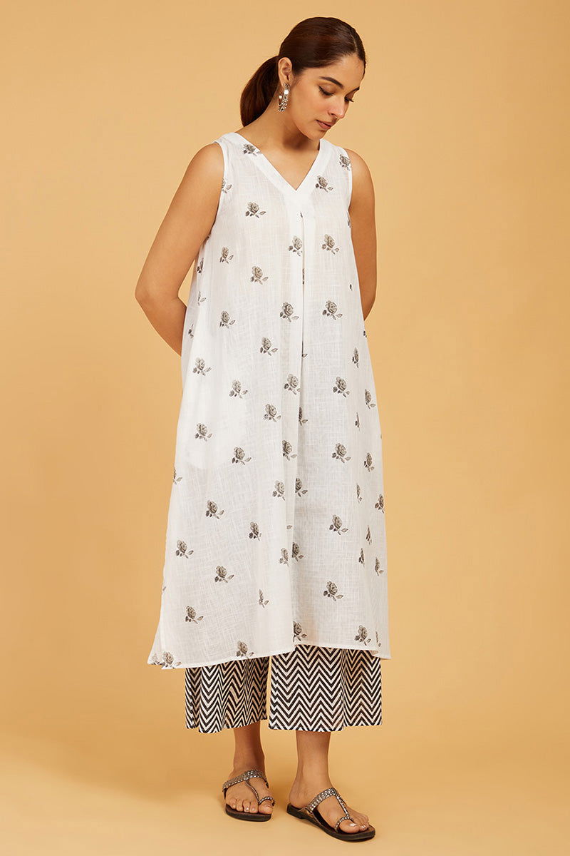 Premium Cotton Rose Print Kurta with Chevron Pants - Cyan India