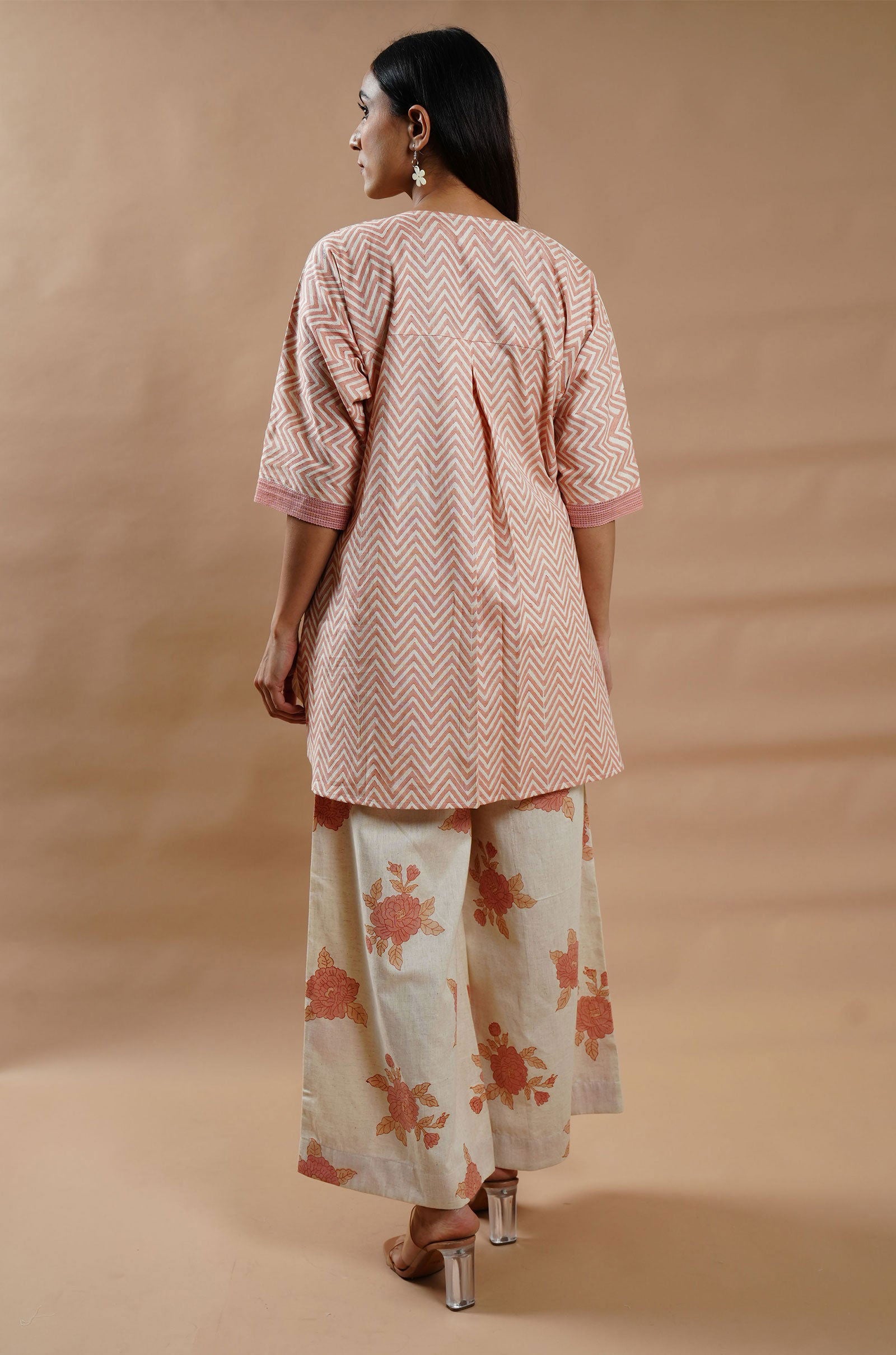 Summer Bloom Cotton-Linen Top - Cyan India