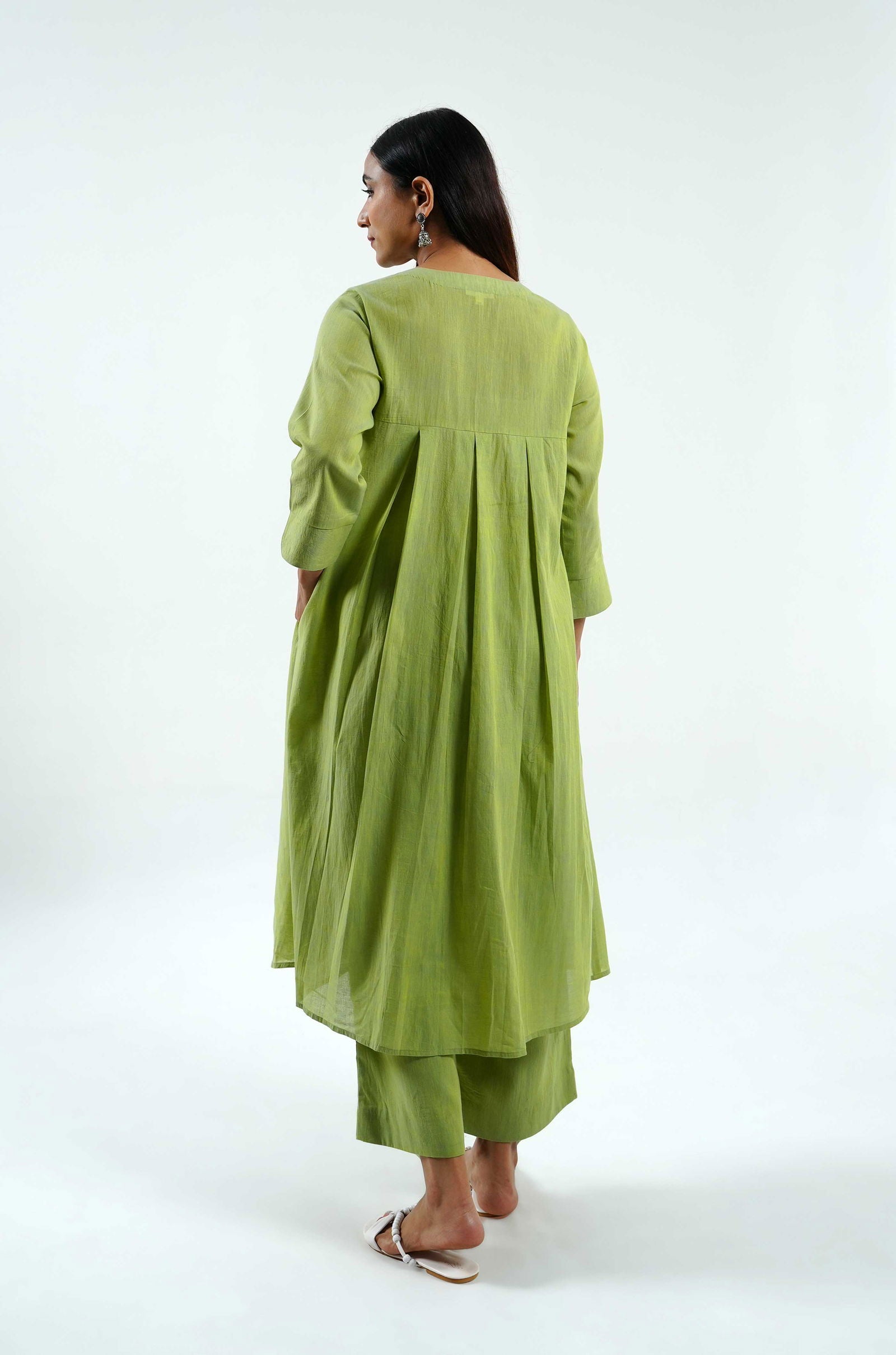 Vibrant Green Chambray Kurta - Cyan India