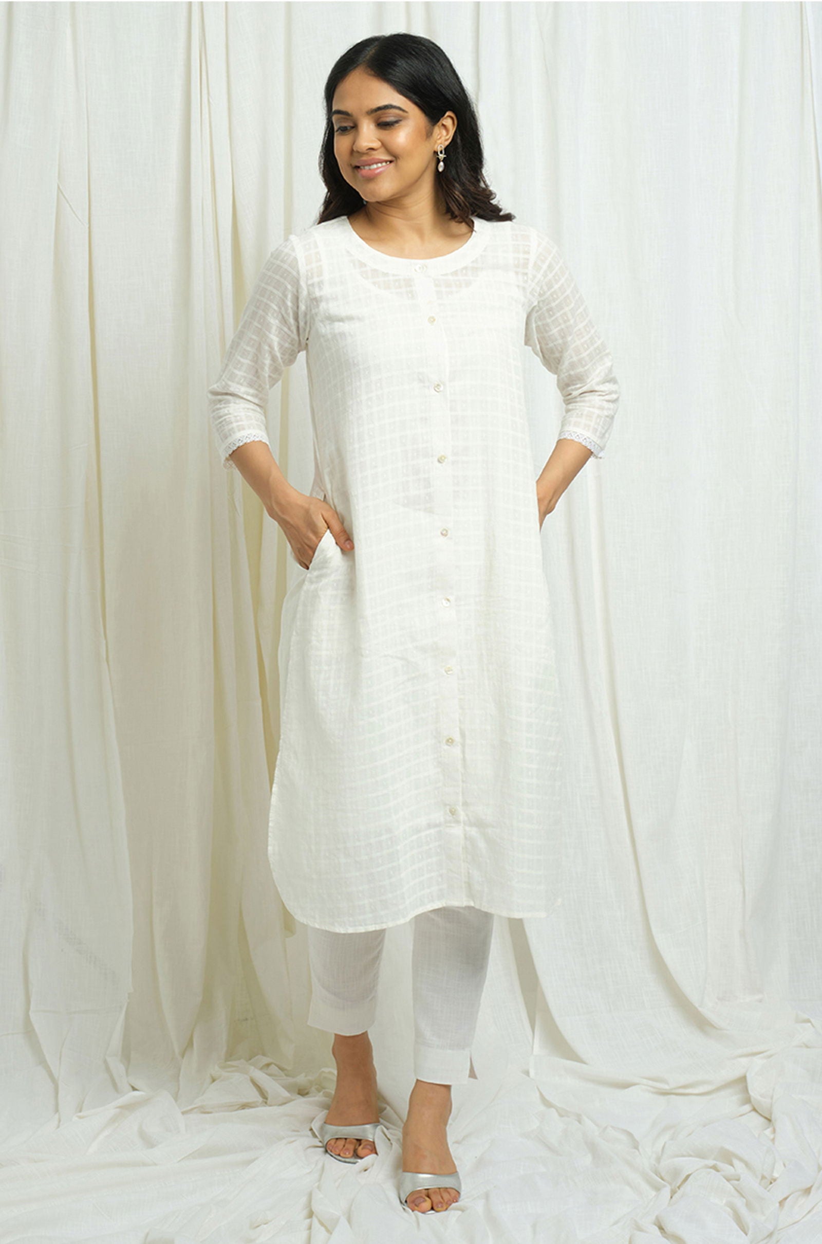 White Checkered Kurta with Slip - Cyan India